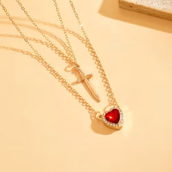 collar parejas cerrazón rojo y espada